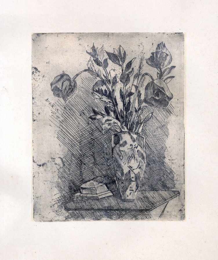 vaso-con-fiori-e-libri